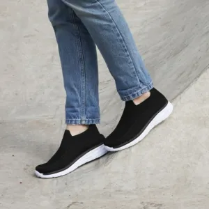 822 Ladies Sporty Black Knitted Slip On Running Trainers