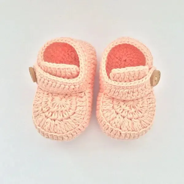 Crochet Baby Booties Light Pink