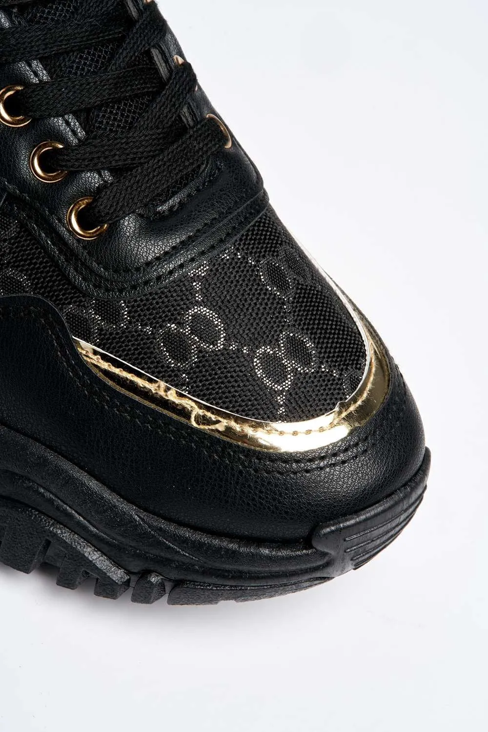 Elle Chunky Sole Logo Trainer in Black