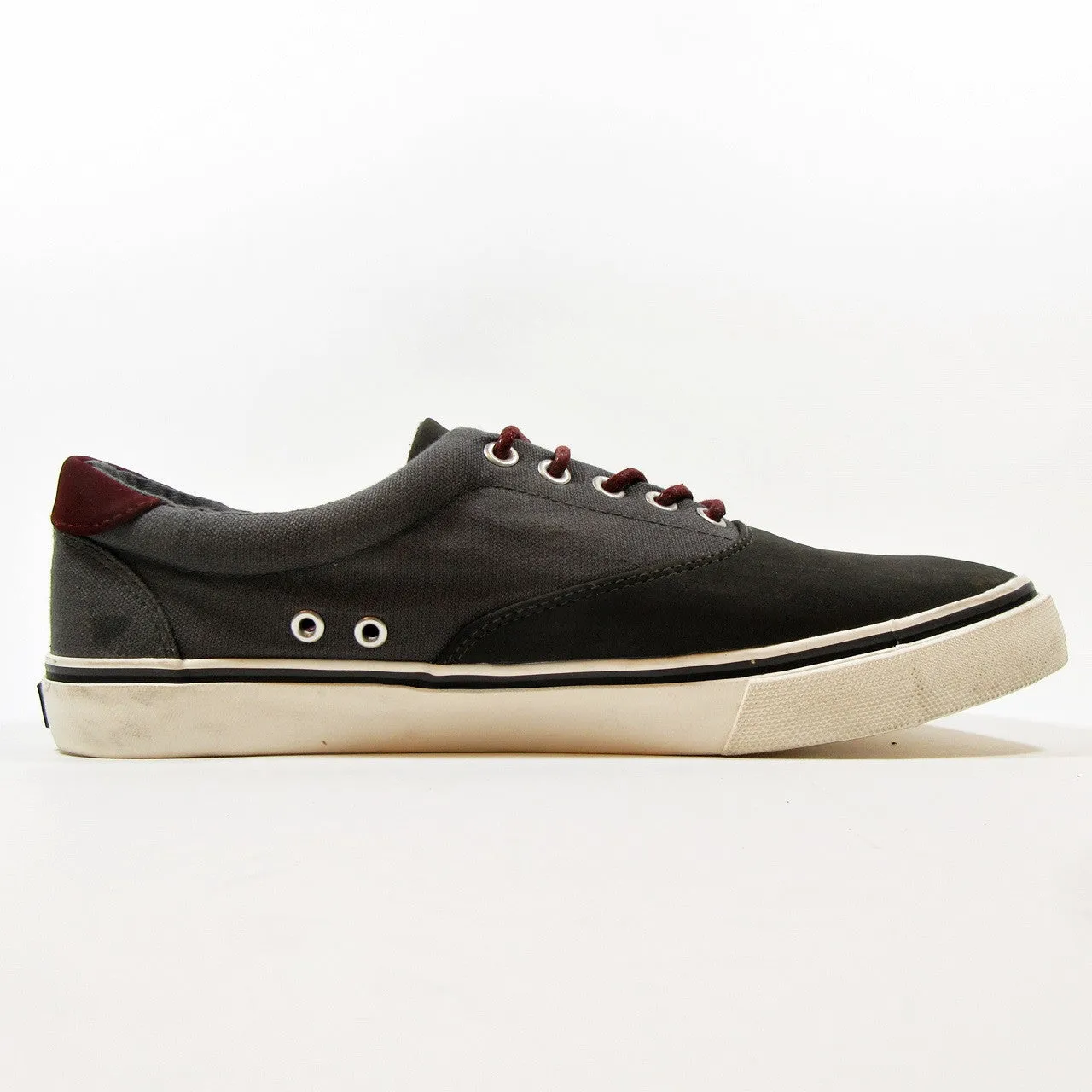 FILA - Navy Canvas Shoes