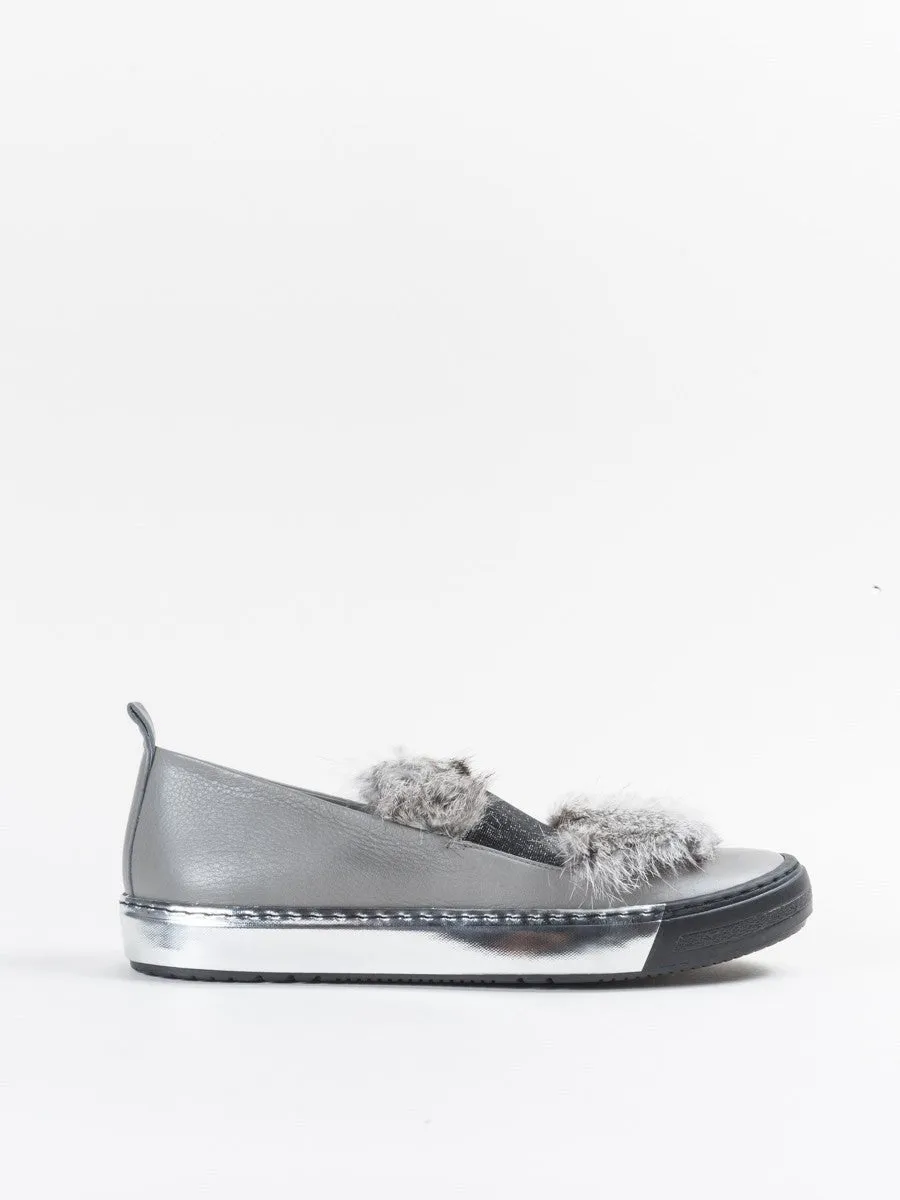 fur sneaker