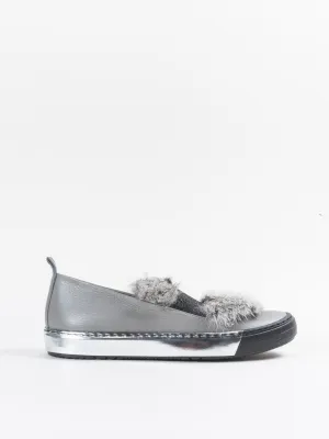 fur sneaker