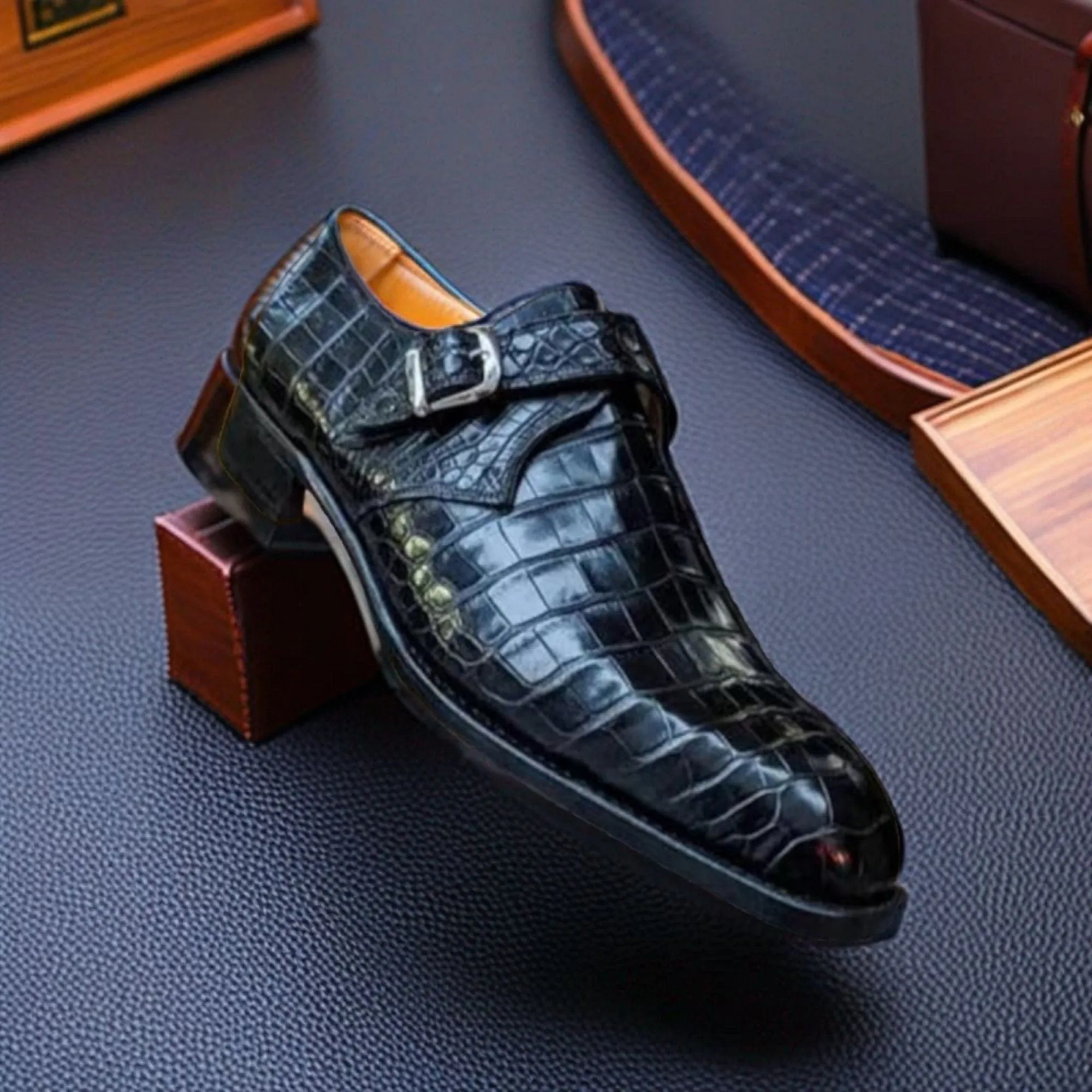 Men's crocodile leather texture top unique side buckle dress shoes