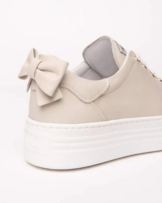 NeroGiardini - E506520D Beige Bow Trainer