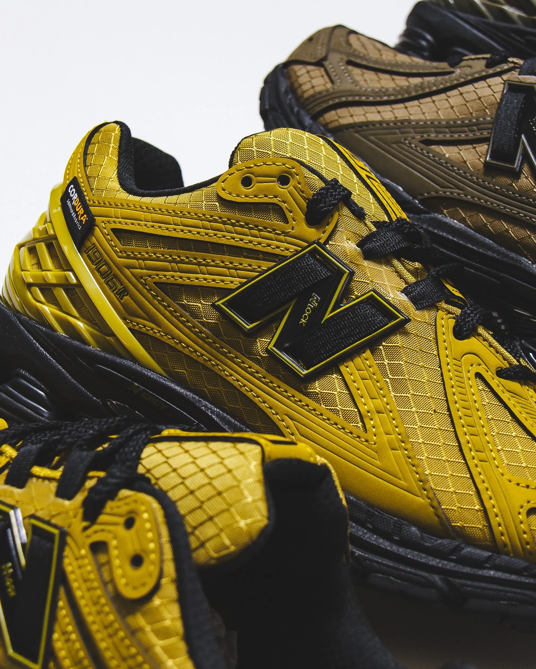 New Balance Men 1906R Marshland M1906RWD
