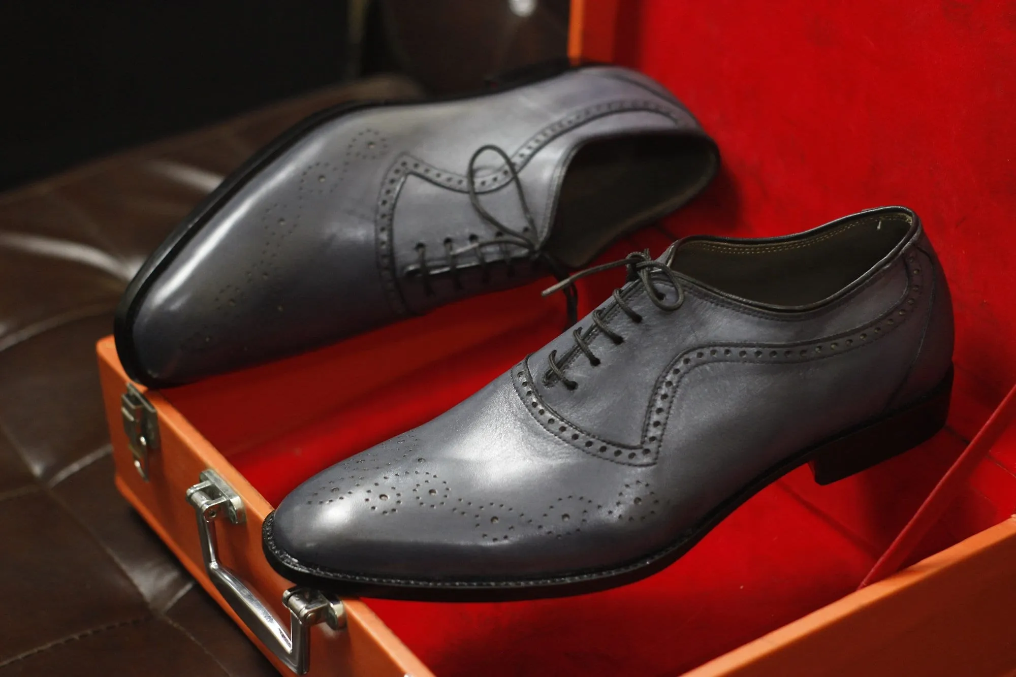 New Men's Handmade Formal Shoes Grey Leather Lace Up Stylish Brogue Toe Dress & Formal Wear Shoes