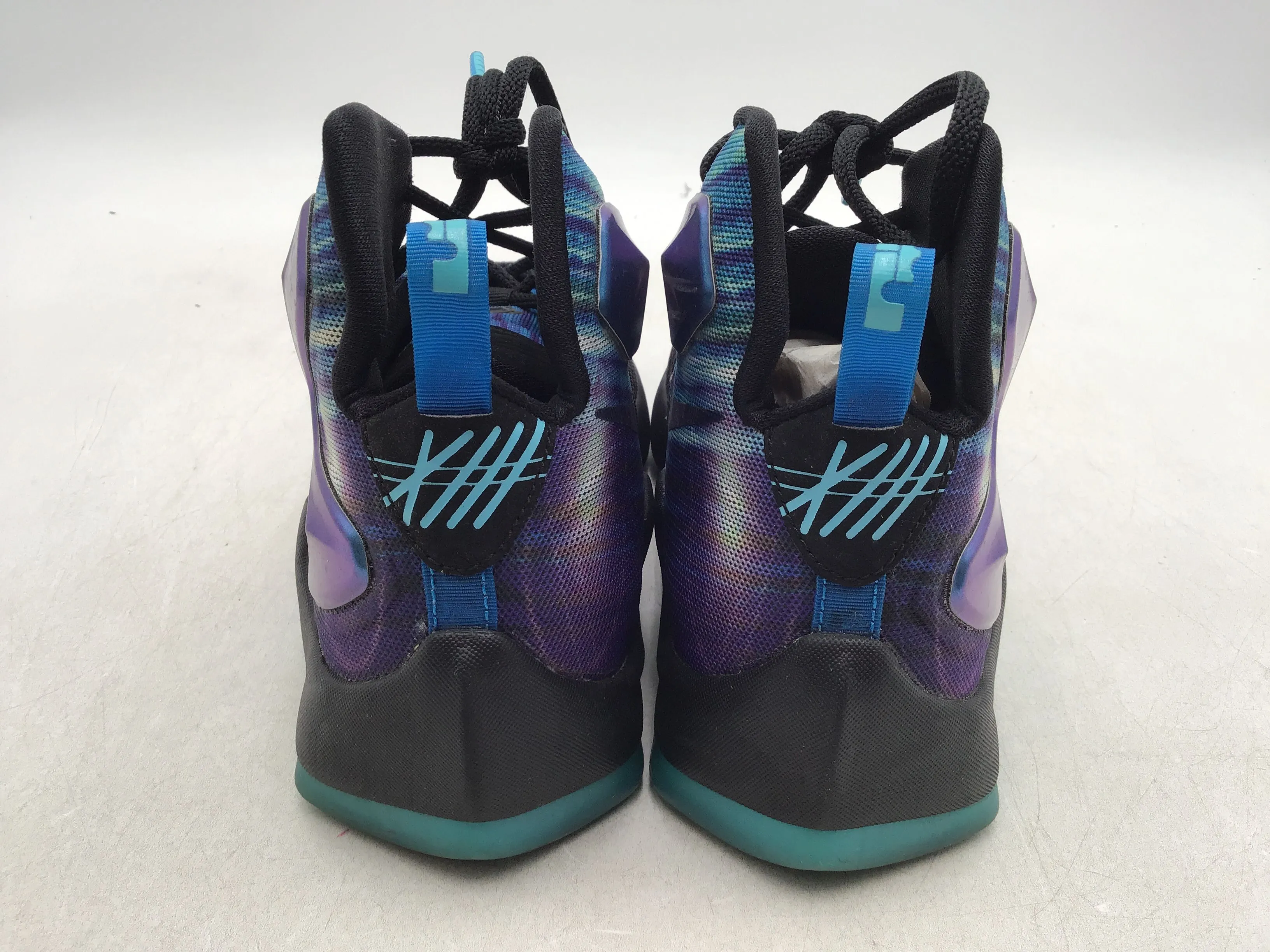 Nike Boys LeBron 13 808709-003 Black Blue Athletic Shoes - Size 5.5