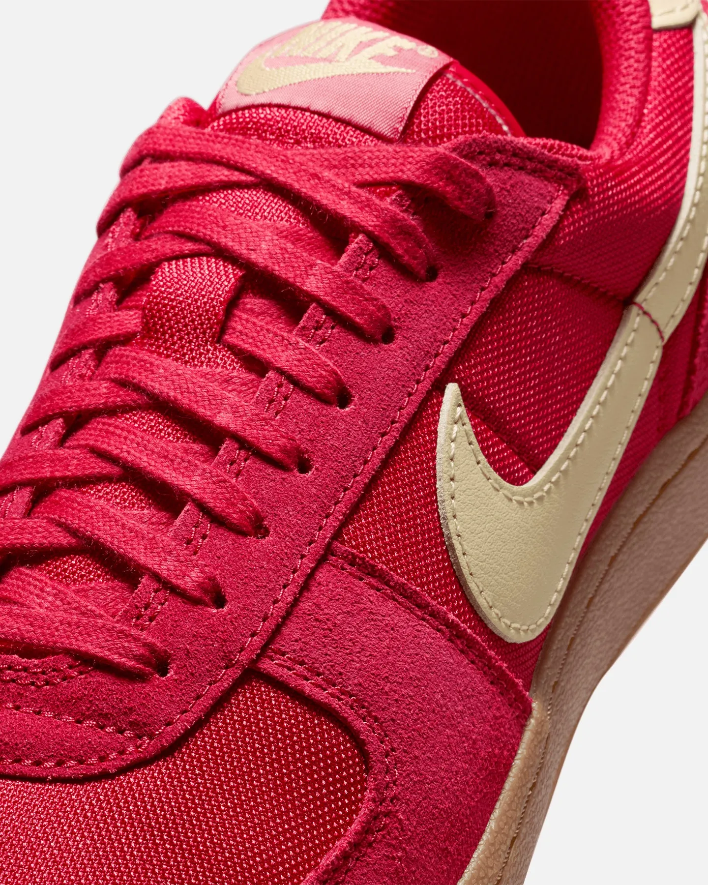 Nike Field General Gym Red