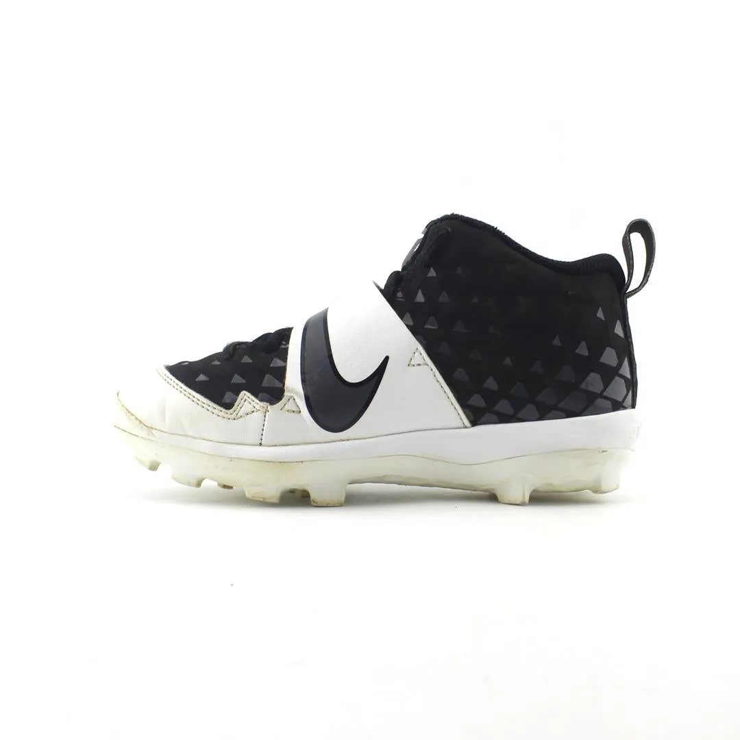 NIKE FORCE TROUT 6
