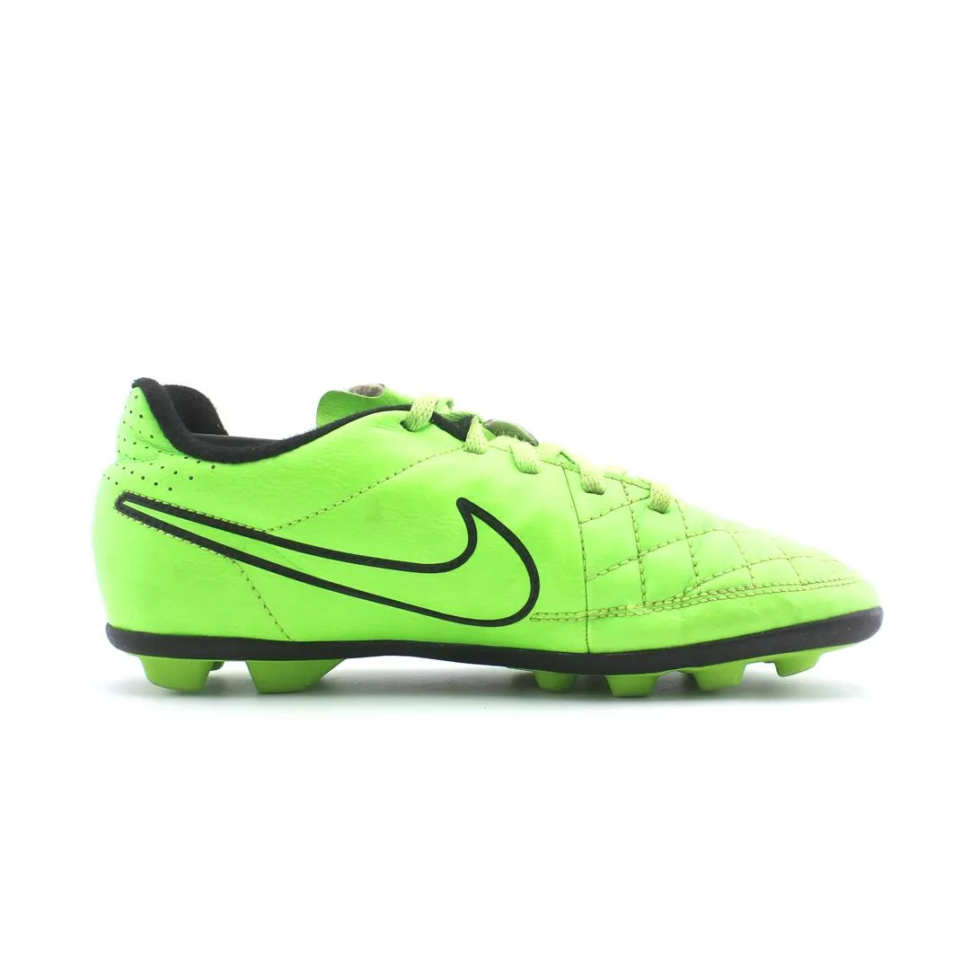 NIKE JR TIEMPO