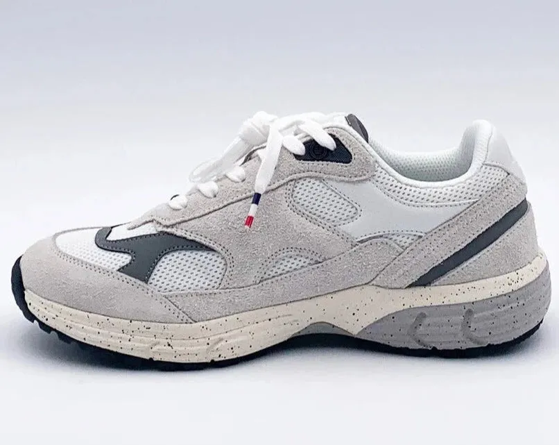 "PLAY" Ever-East Sneaker: White