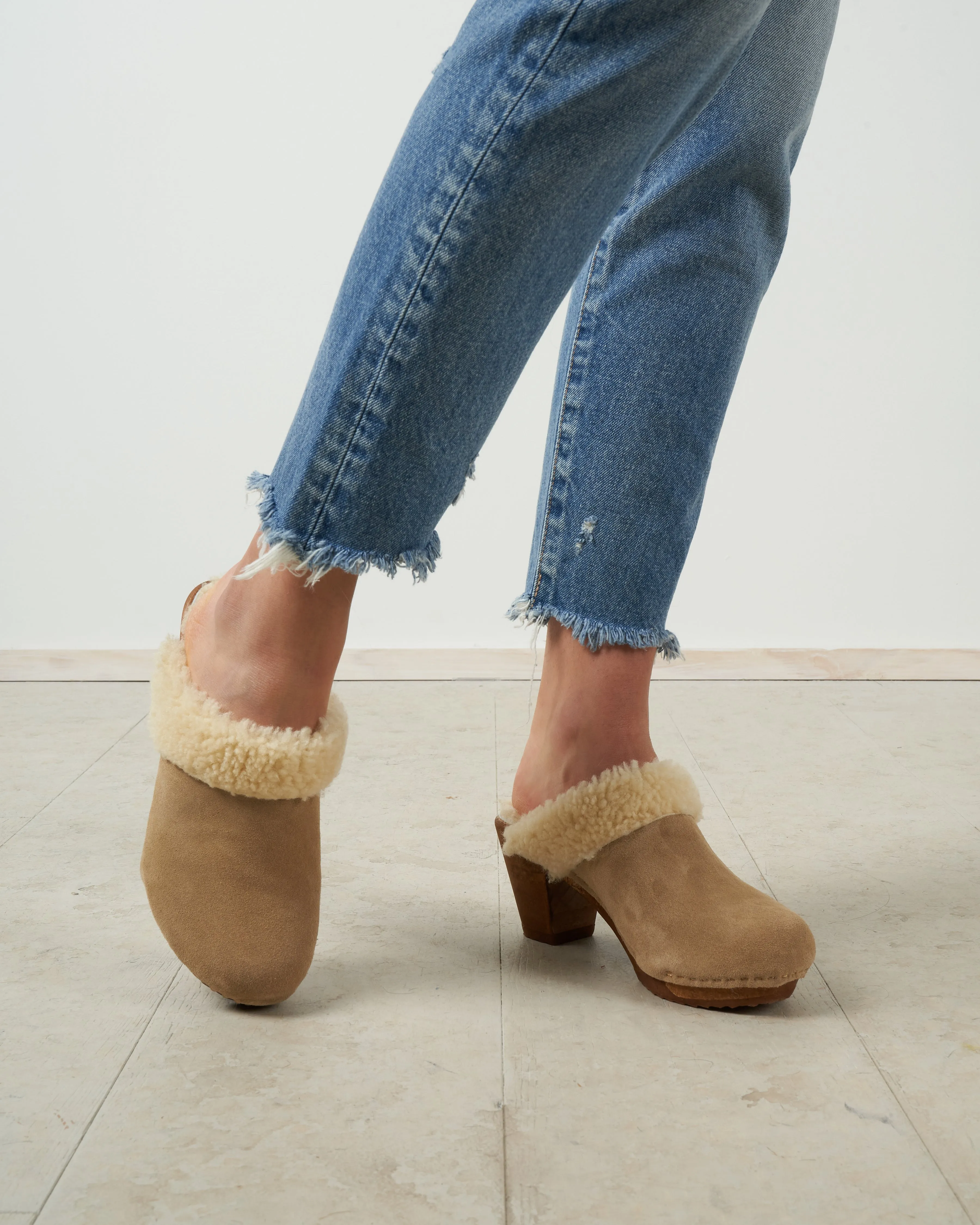 shearling high clog - beige suede