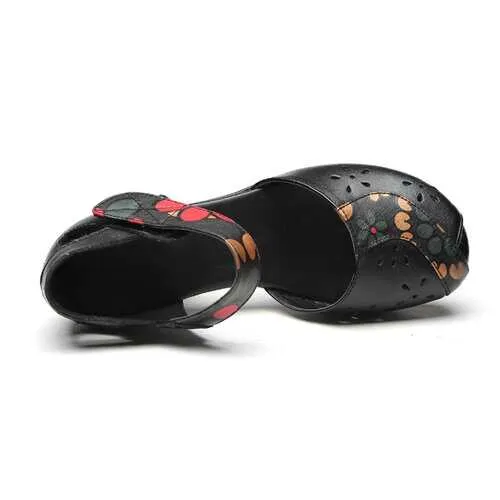 SOCOFY Retro Leather Hollow Out Sandals