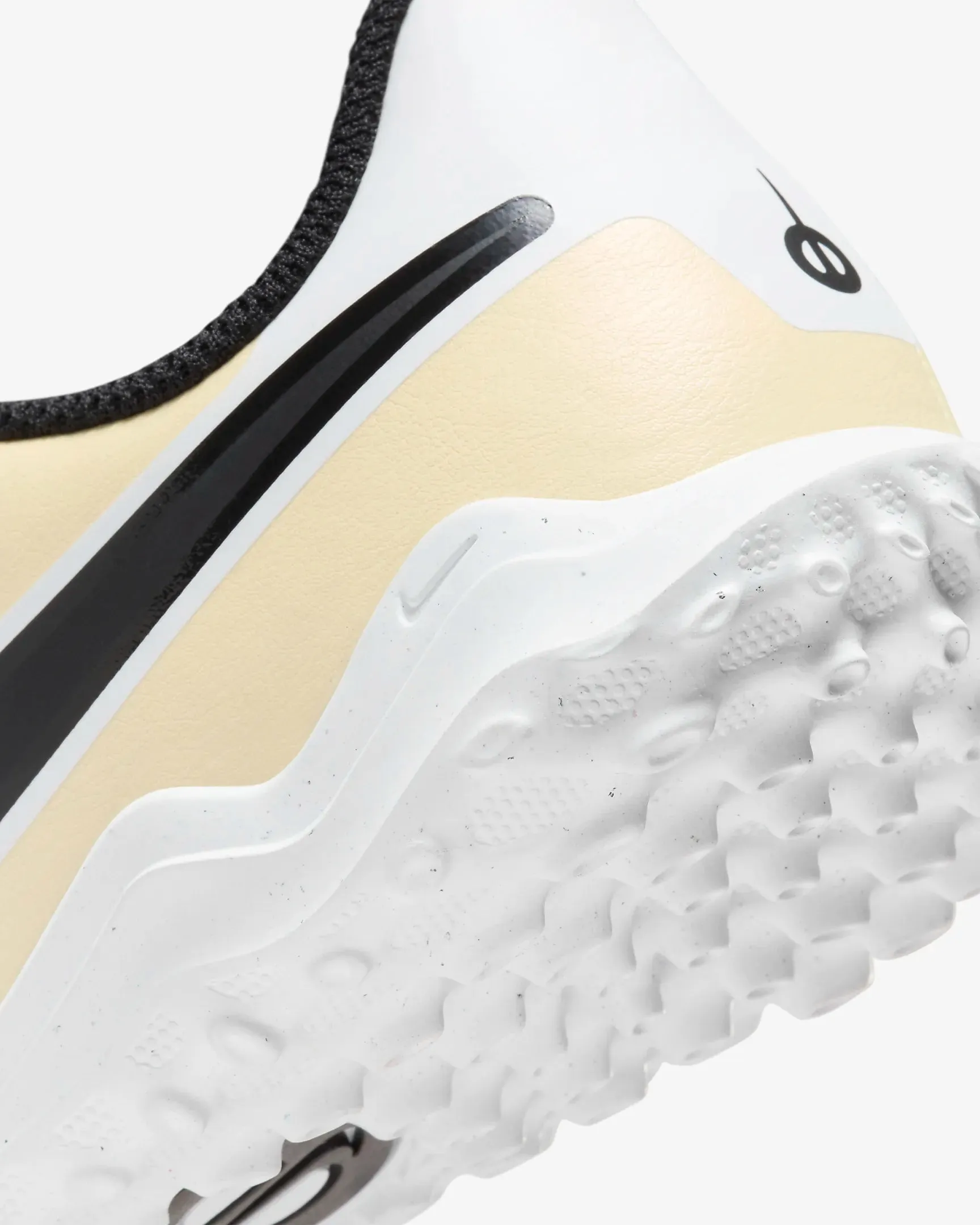 Tiempo Legend 10 Club Turf Low-Top Soccer Shoes